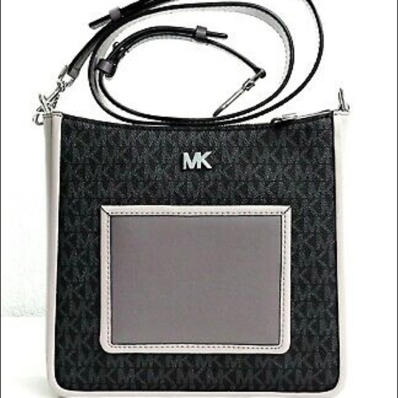 Michael Kors Gloria Pocket Swing Pack Crossbody - Picture 3 of 17